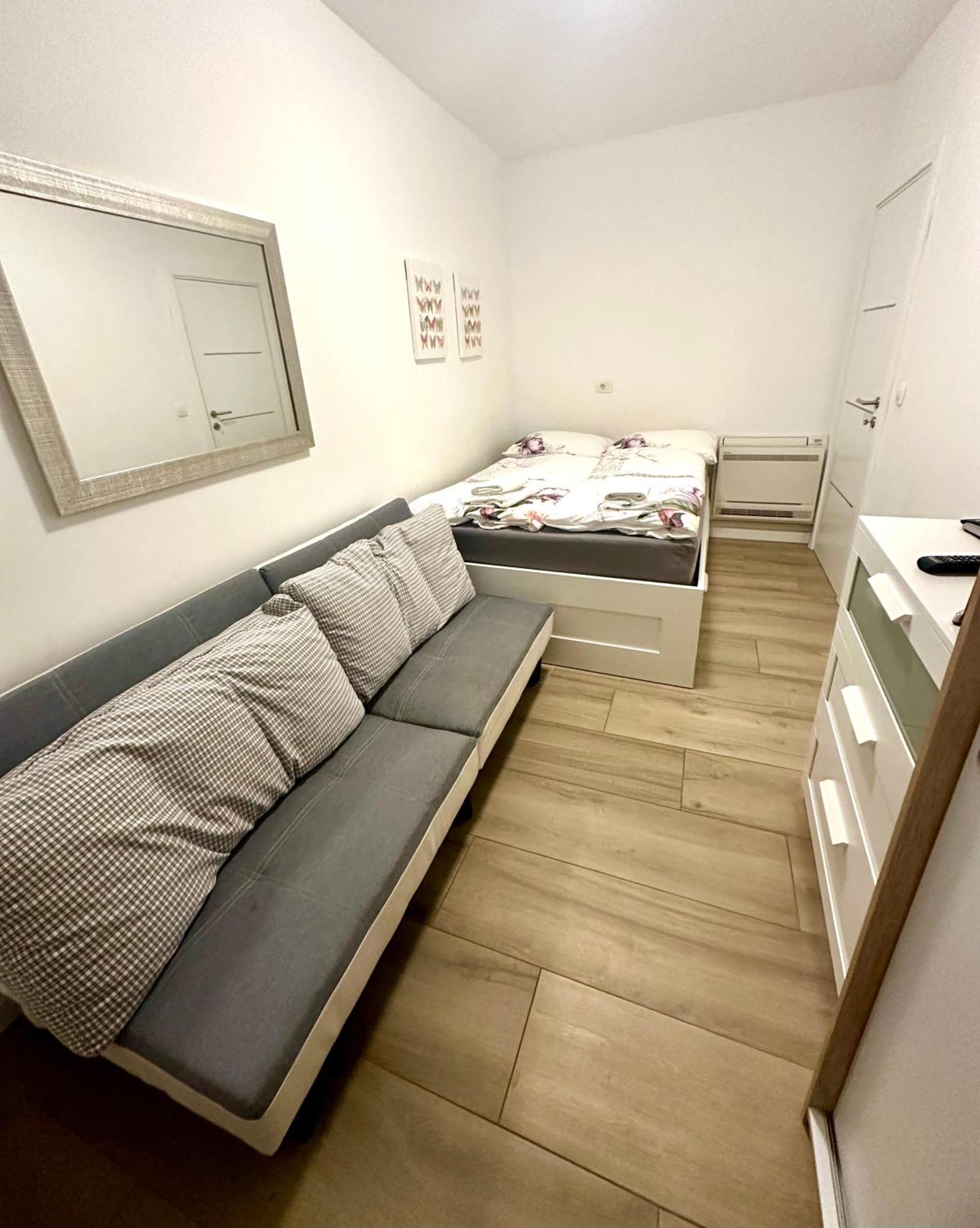 Nikola Apartmani Crikvenica Exterior foto